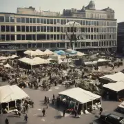 直播广场在成立之初的主要市场是哪里?